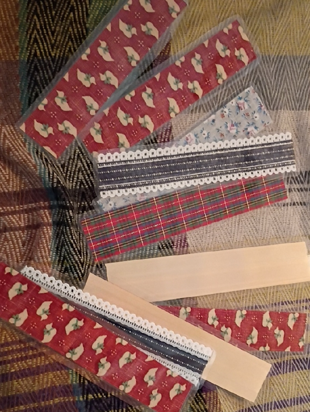 Free Mixed Pattern Fabric Ribbon Bookmarks Bundle - Handmade - Picture 5 of 5